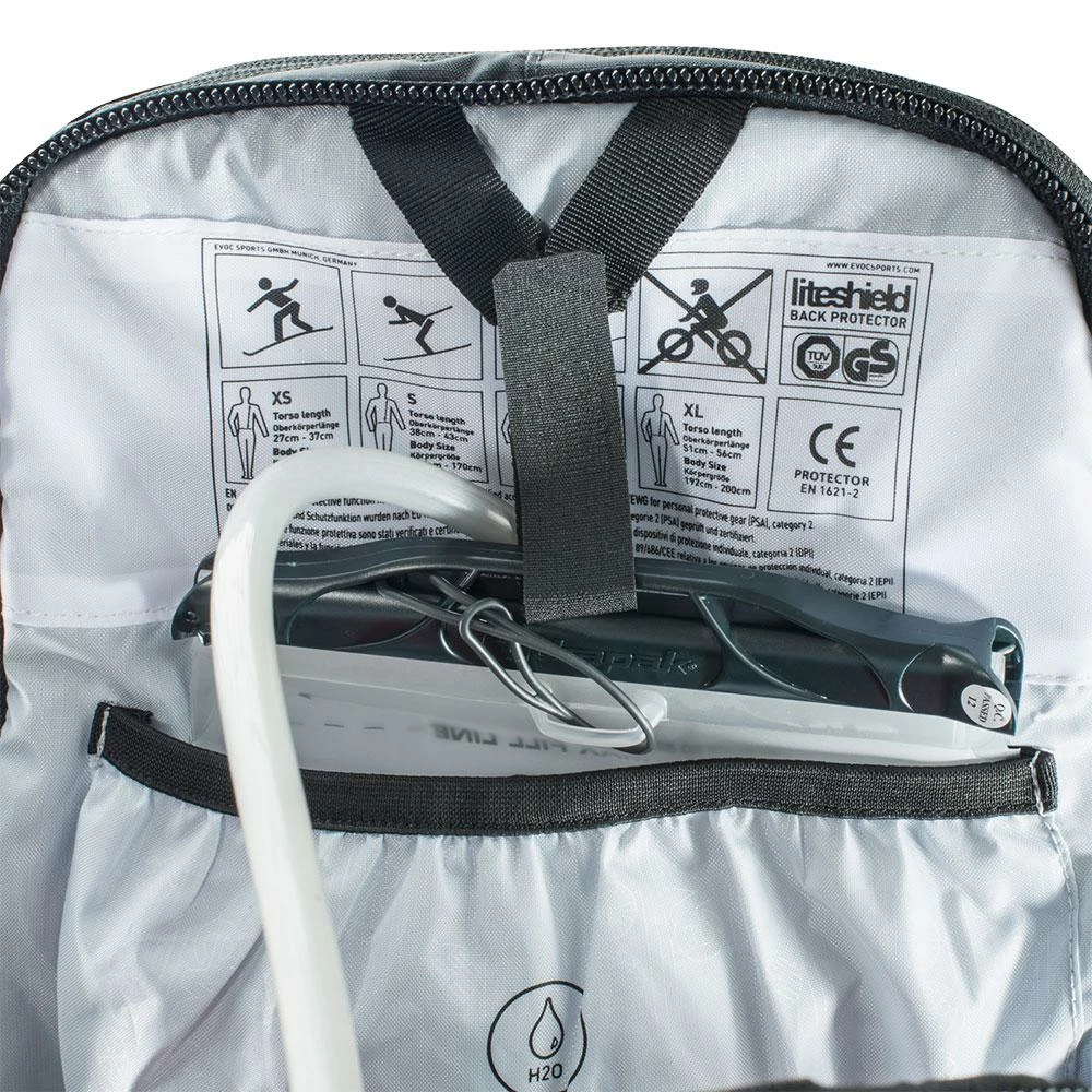 EVOC FR TRAIL BLACKLINE 20L BLACK 2 EVOC FR TRAIL BLACKLINE 20L BLACK – Bild 2