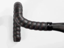 Bontrager Perf Line Lenkerband-Set Rot/Schwarz -Outlet SHIMANO Store BontragerPerflineHandlebarTape 37298 B Alt2 1024x