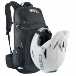 EVOC FR ENDURO BLACKLINE 16l 10 EVOC FR ENDURO BLACKLINE 16l -Outlet SHIMANO Store fr dh helmet carry big 191468 1024x