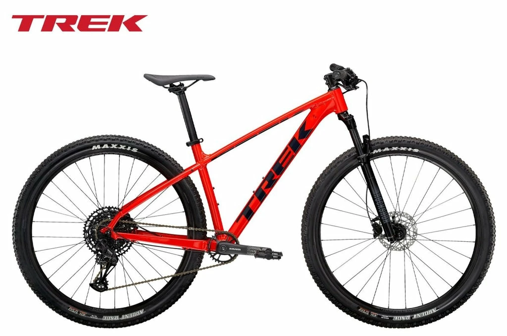 TREK Marlin 8 2022 - Gloss Radioactive Red / Nautical 1 TREK Marlin 8 2022 - Gloss Radioactive Red / Nautical